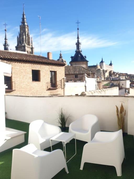 Atico En Toledo Con Terraza Appartement Buitenkant foto